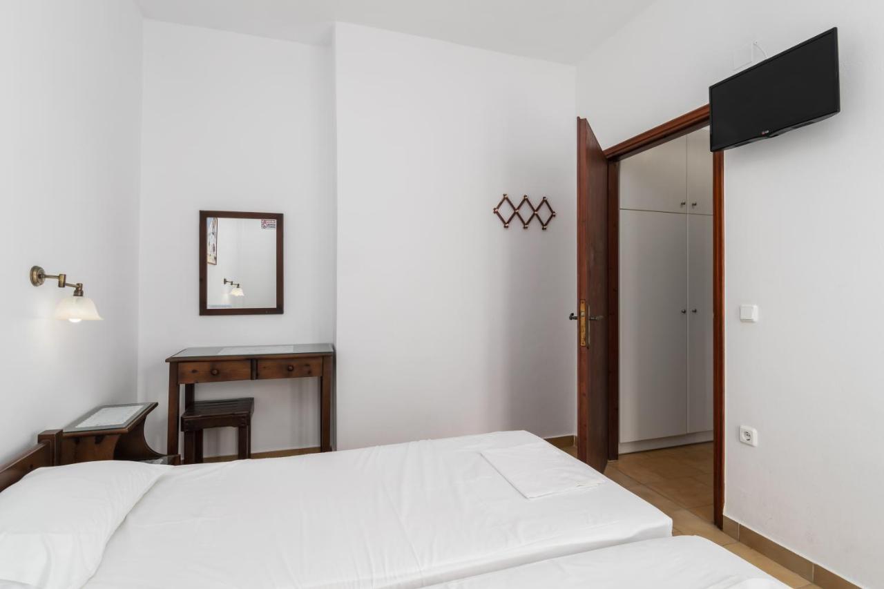 Tilemachos Rooms & Studios Adamantas  Esterno foto